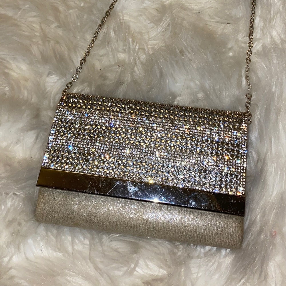 Silver clutch